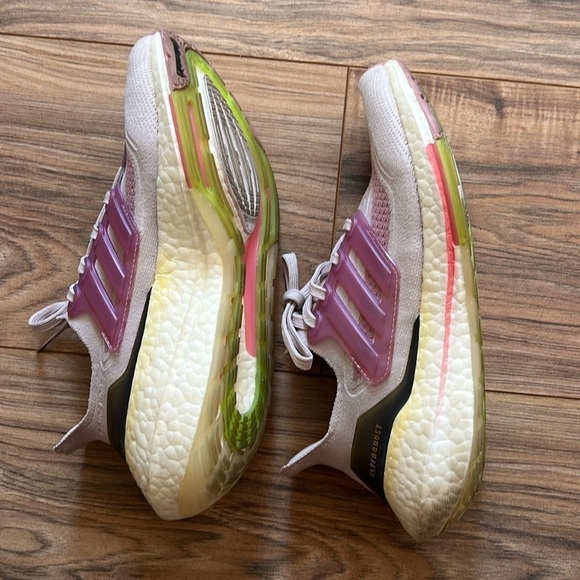 Adidas Ultraboost Primeblue Women’s Shoes Size 6 Ice Purple Running - Picture 4 of 8